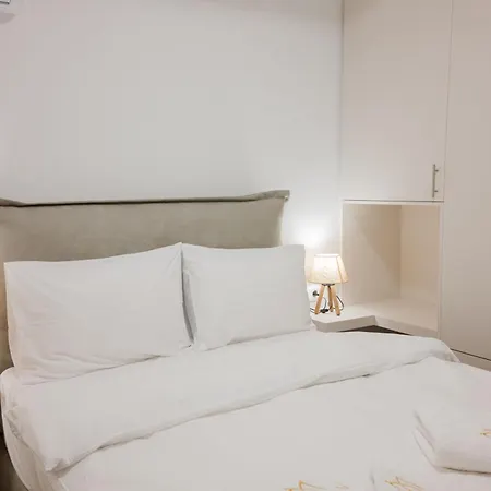 アパート Amar V Lechaio