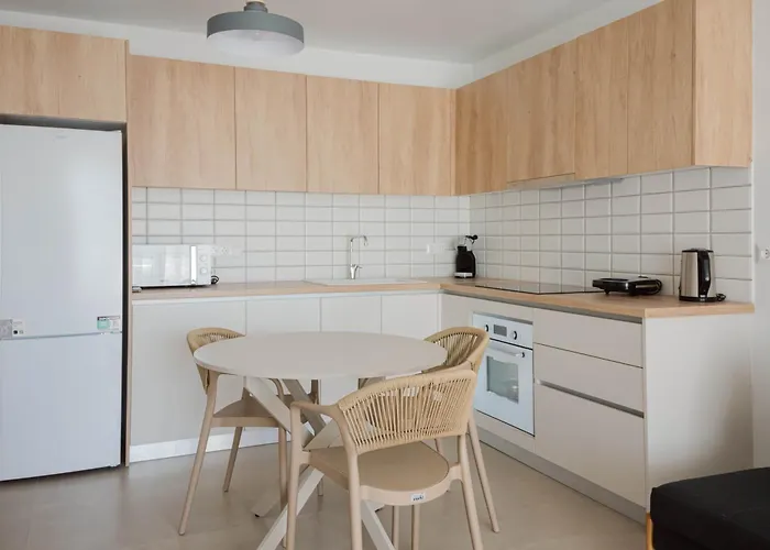 Amar V Apartment Lechaio